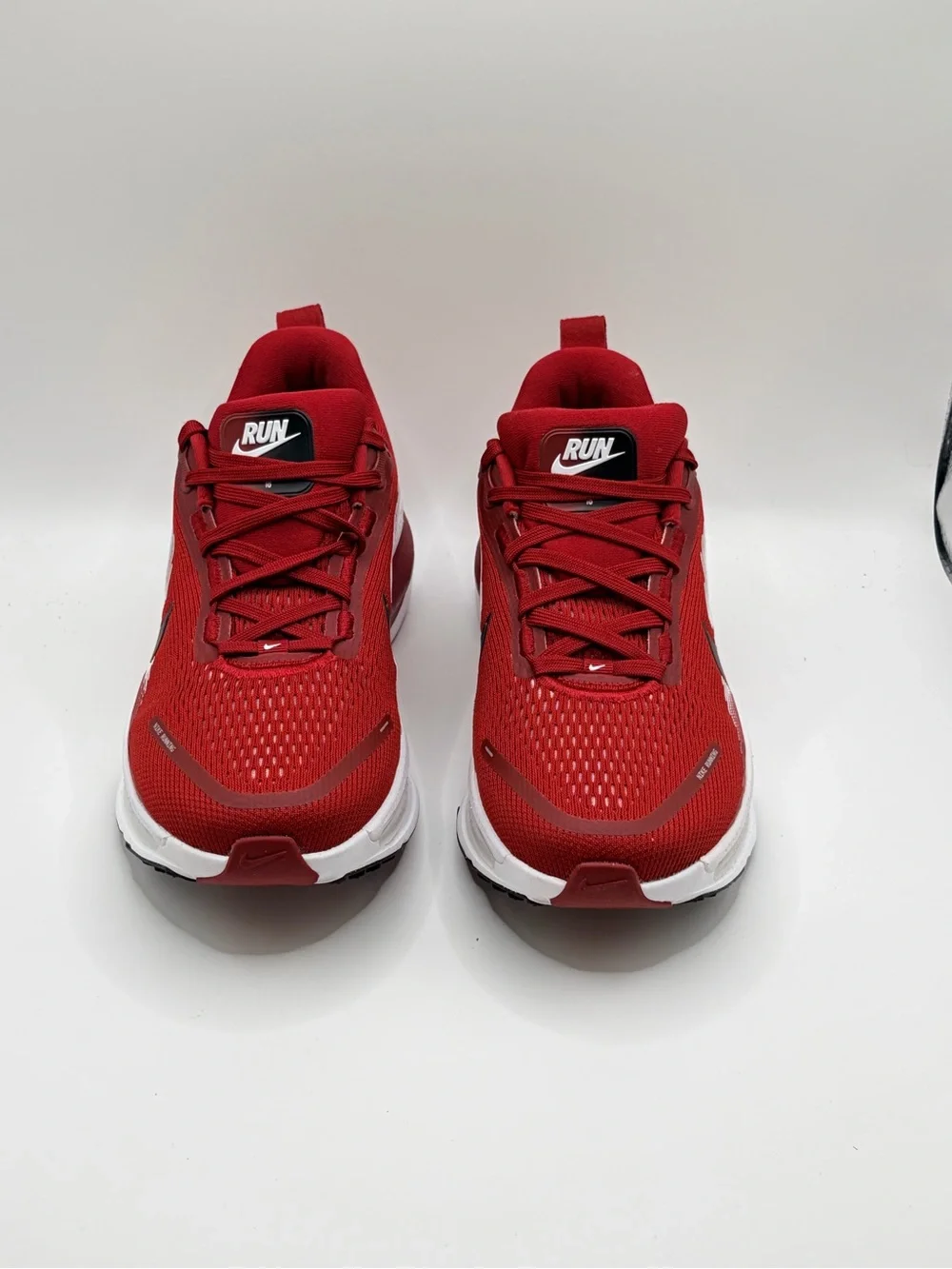 Nike Vomero 18 Red and Black ZoomX Running Shoes_7